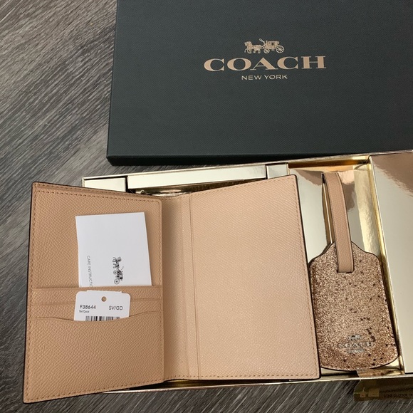 Coach star glitter travel set - Picture 3 of 4